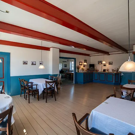 Hotel Mando