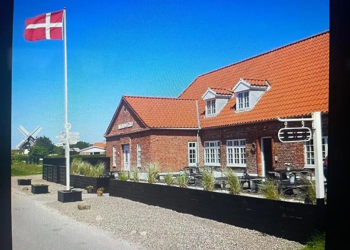 מלון Mando ריבה